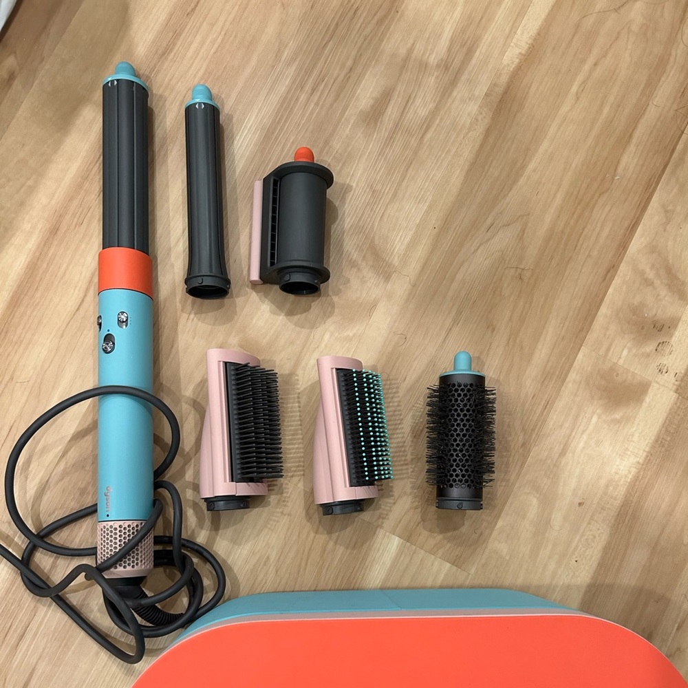 Dyson Airwrap - Everything included